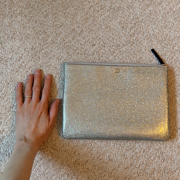Kate Spade pouch - Picture 4 of 4